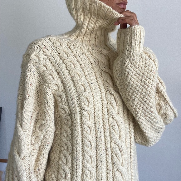 Doen Cream Cable Knit Turtleneck Sweater - Picture 6 of 8